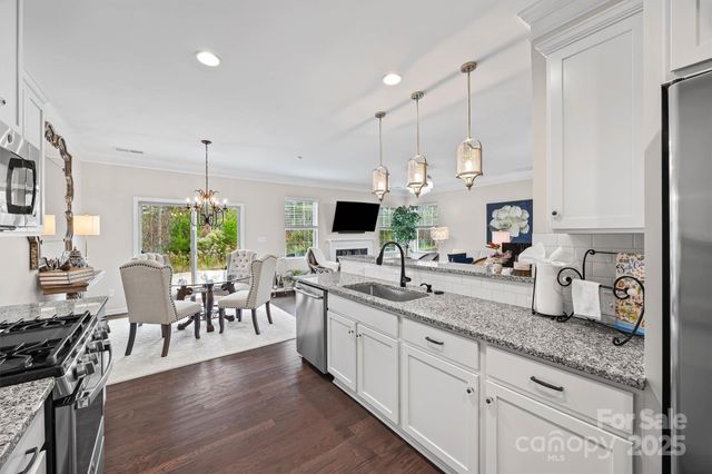 632 Amber Meadows Way, Tega Cay, SC 29708