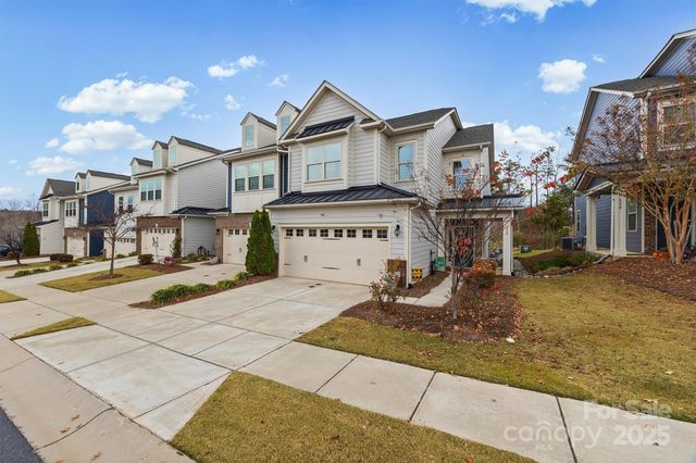 632 Amber Meadows Way, Tega Cay, SC 29708