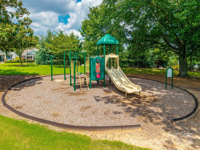 632 Amber Meadows Way, Tega Cay, SC 29708