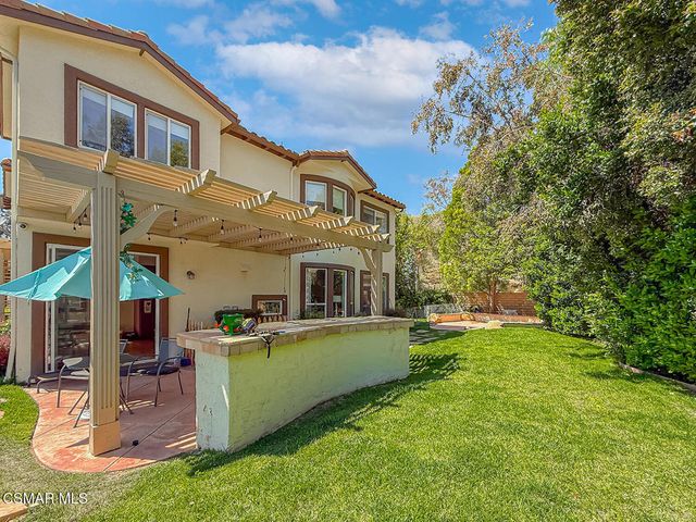 112 Forrester Court, Simi Valley, CA 93065