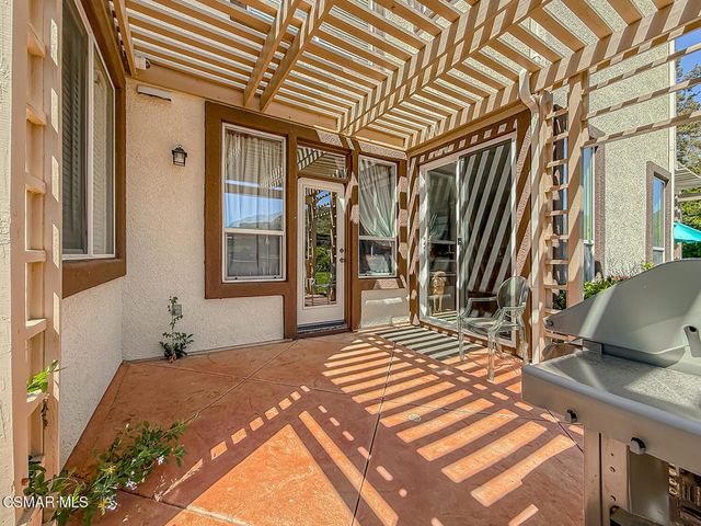 112 Forrester Court, Simi Valley, CA 93065