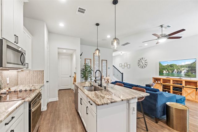 1523 Canter Bayou Way, Houston, TX 77043