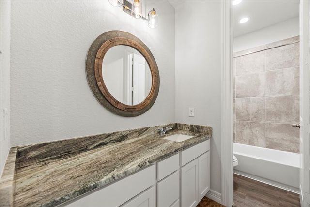 1523 Canter Bayou Way, Houston, TX 77043