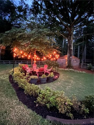 2324 E Cherokee Drive, Woodstock, GA 30188