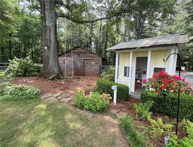 2324 E Cherokee Drive, Woodstock, GA 30188