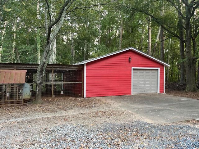 2324 E Cherokee Drive, Woodstock, GA 30188