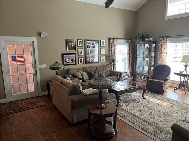 2324 E Cherokee Drive, Woodstock, GA 30188