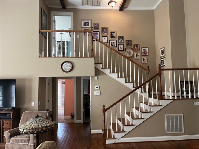 2324 E Cherokee Drive, Woodstock, GA 30188