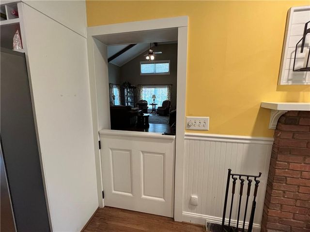 2324 E Cherokee Drive, Woodstock, GA 30188