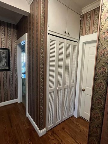 2324 E Cherokee Drive, Woodstock, GA 30188