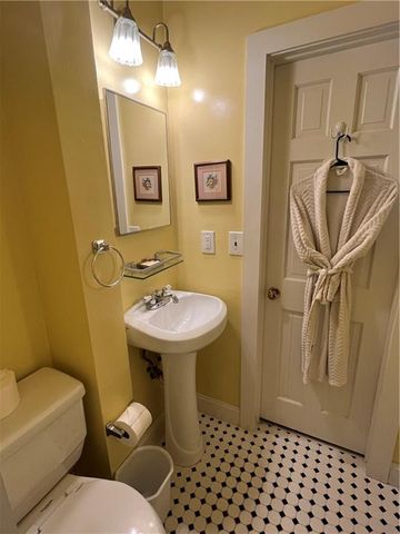 2324 E Cherokee Drive, Woodstock, GA 30188