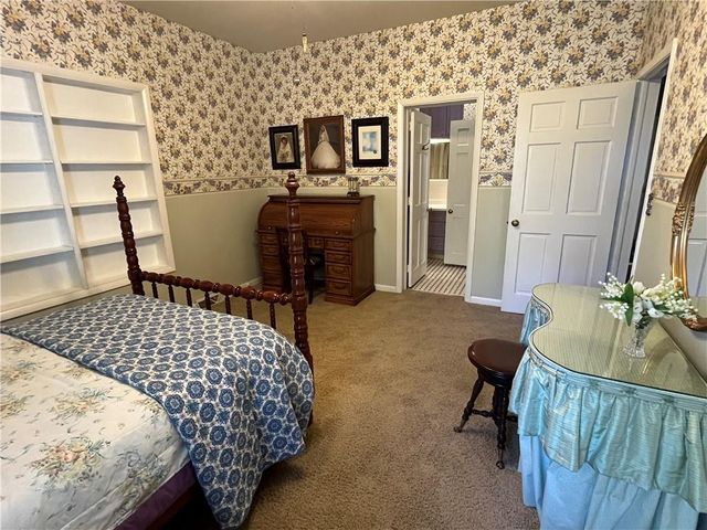 2324 E Cherokee Drive, Woodstock, GA 30188