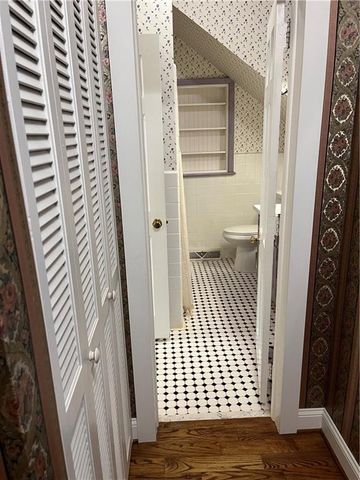 2324 E Cherokee Drive, Woodstock, GA 30188