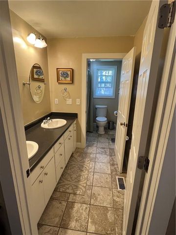 2324 E Cherokee Drive, Woodstock, GA 30188