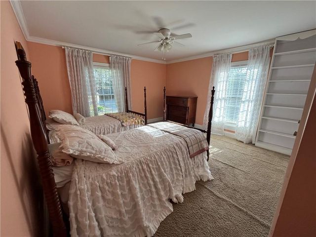 2324 E Cherokee Drive, Woodstock, GA 30188