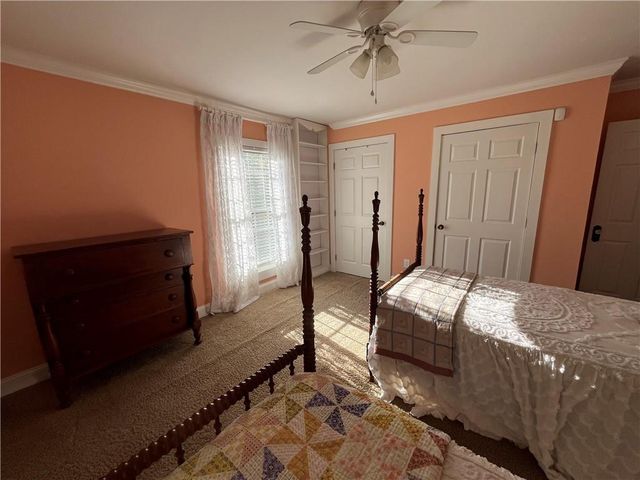 2324 E Cherokee Drive, Woodstock, GA 30188