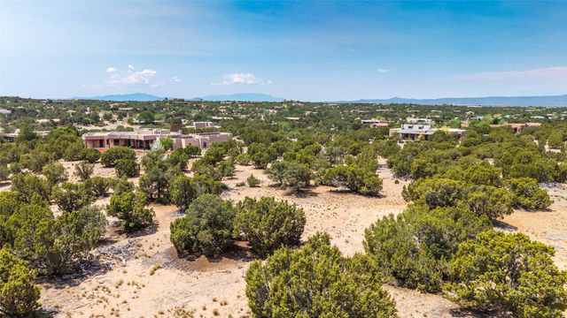 56 Paseo Del Coyote, Santa Fe, NM 87506