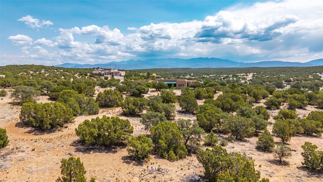 56 Paseo Del Coyote, Santa Fe, NM 87506