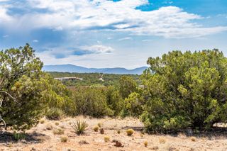 56 Paseo Del Coyote, Santa Fe, NM 87506
