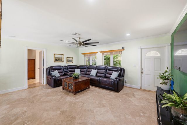 390 SE 12th Avenue, Pompano Beach, FL 33060