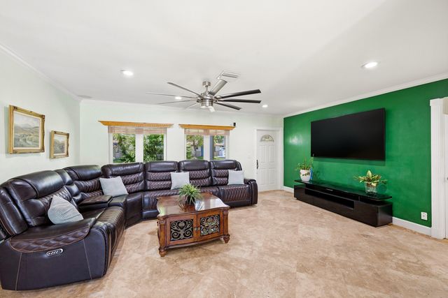 390 SE 12th Avenue, Pompano Beach, FL 33060