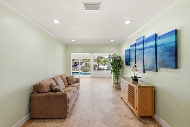 390 SE 12th Avenue, Pompano Beach, FL 33060
