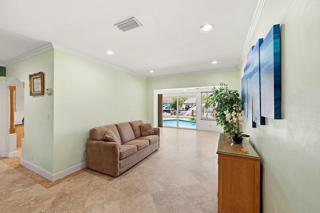 390 SE 12th Avenue, Pompano Beach, FL 33060