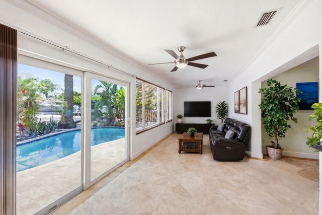 390 SE 12th Avenue, Pompano Beach, FL 33060