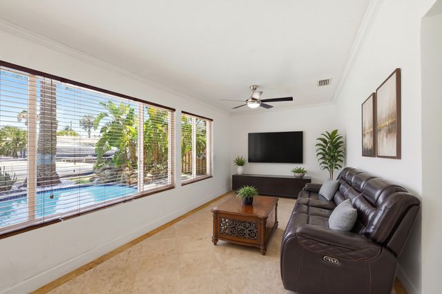 390 SE 12th Avenue, Pompano Beach, FL 33060