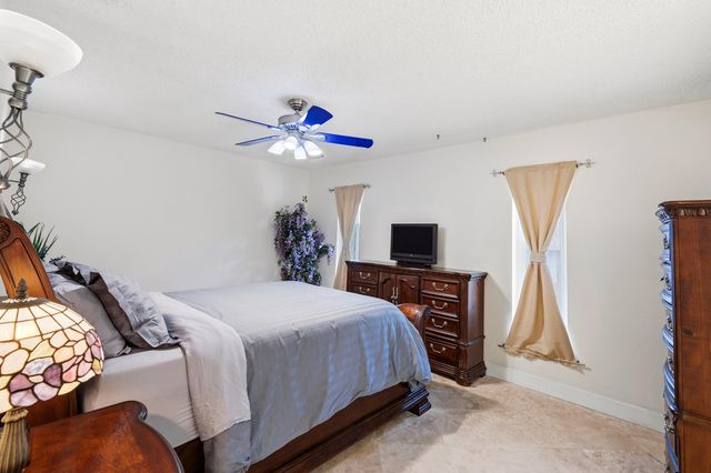 390 SE 12th Avenue, Pompano Beach, FL 33060