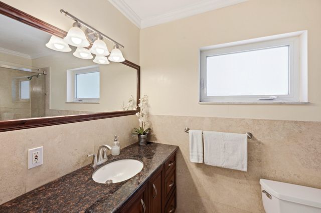 390 SE 12th Avenue, Pompano Beach, FL 33060