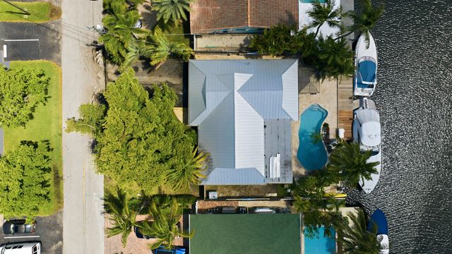390 SE 12th Avenue, Pompano Beach, FL 33060