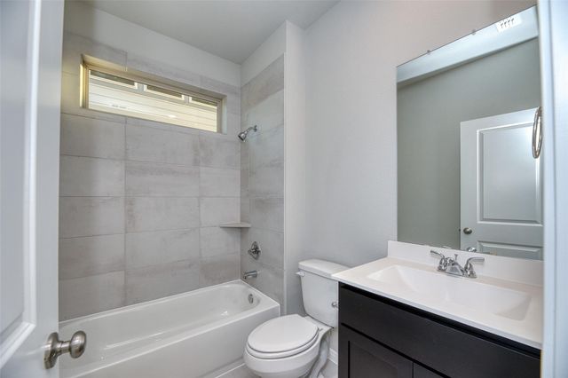 21122 Sunlight Grove Drive, Bonney, TX 77583