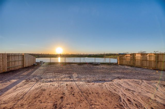 21122 Sunlight Grove Drive, Bonney, TX 77583