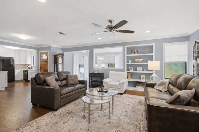 312 Mallard Court, Mount Pleasant, SC 29464
