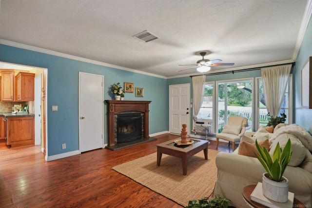 1133 W 13Th Ave, Escondido, CA 92025