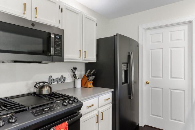 658 Geneva National AVENUE N, Lake Geneva, WI 53147