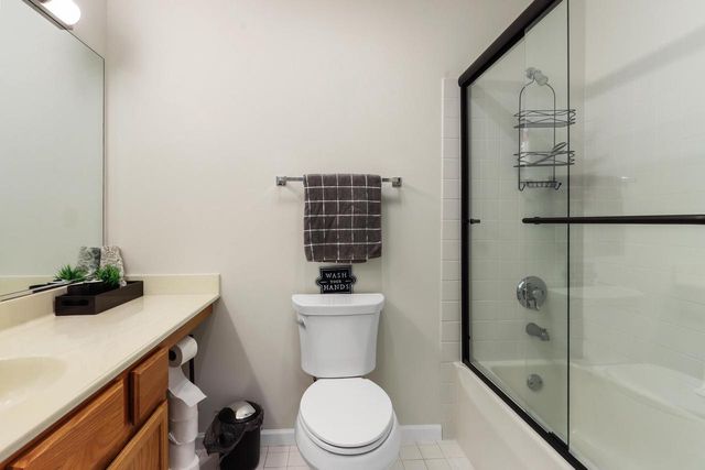 658 Geneva National AVENUE N, Lake Geneva, WI 53147