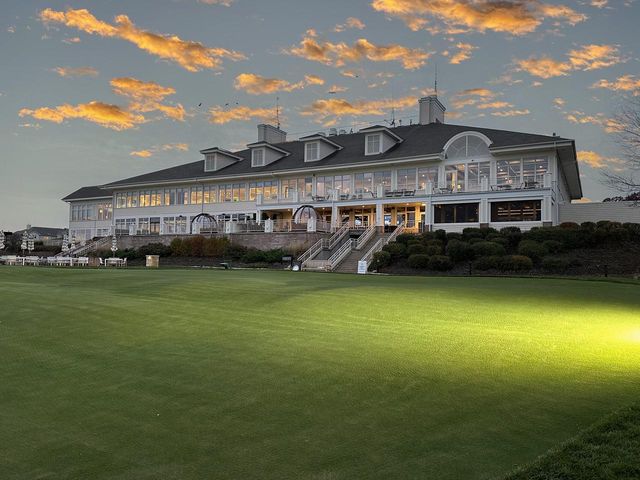 658 Geneva National AVENUE N, Lake Geneva, WI 53147