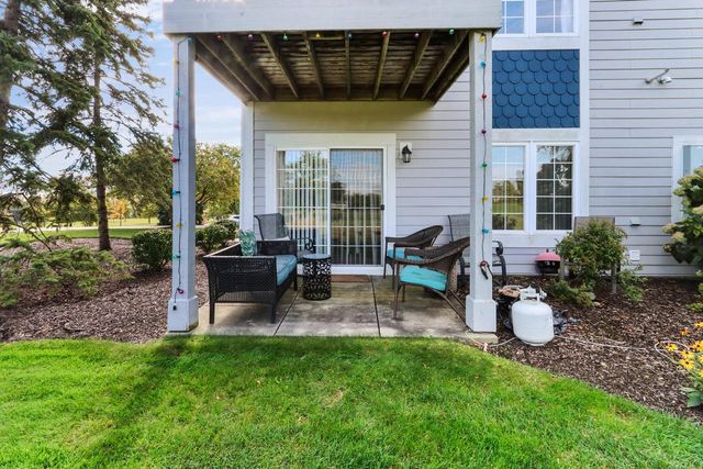 658 Geneva National AVENUE N, Lake Geneva, WI 53147