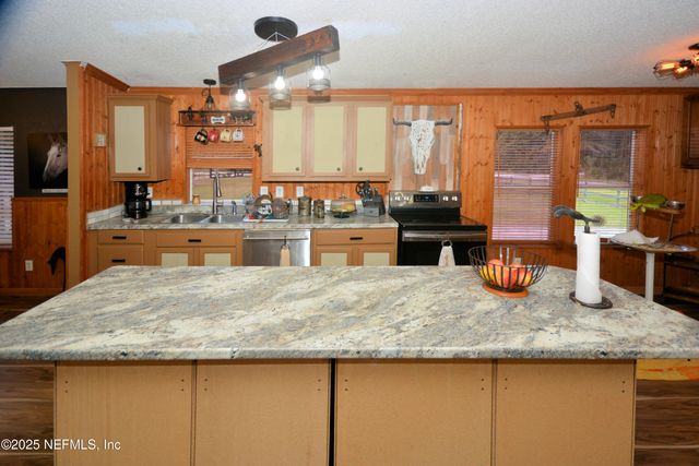 2241 MARLEE Road S, Jacksonville, FL 32259