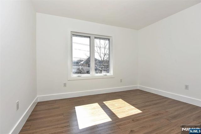 100 Chestnut Street, Rochelle Park, NJ 07662