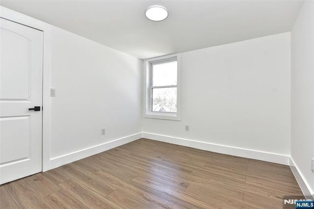 100 Chestnut Street, Rochelle Park, NJ 07662