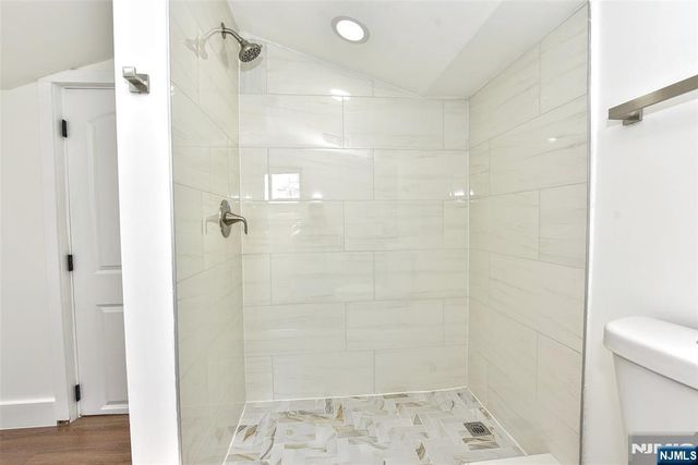 100 Chestnut Street, Rochelle Park, NJ 07662