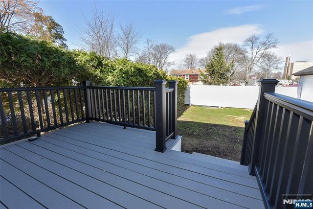 100 Chestnut Street, Rochelle Park, NJ 07662