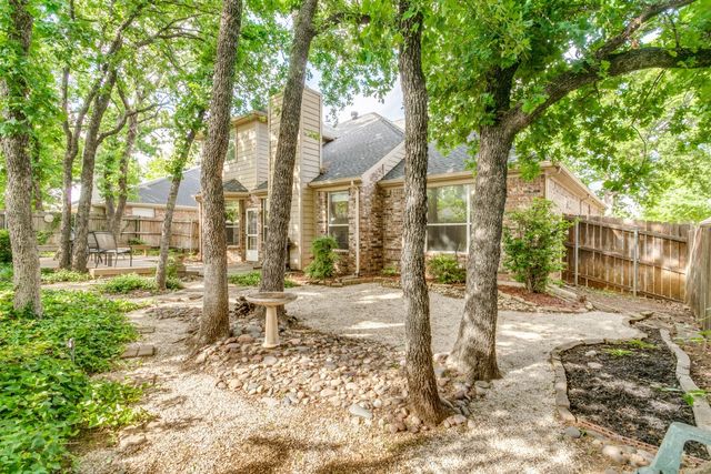 1390 Forest Creek Drive, Lewisville, TX 75067