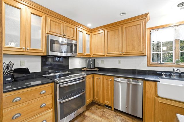 302 Forest Road, Lyndeborough, NH 03082