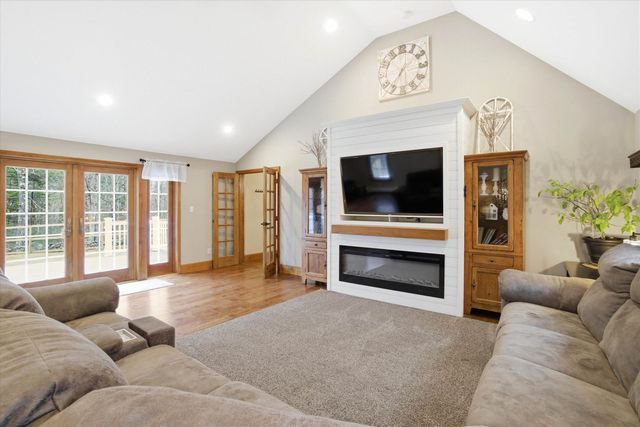 302 Forest Road, Lyndeborough, NH 03082