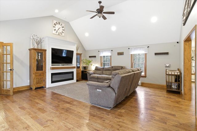 302 Forest Road, Lyndeborough, NH 03082