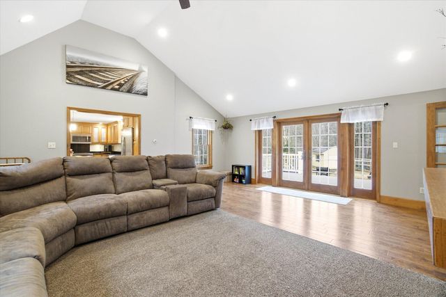 302 Forest Road, Lyndeborough, NH 03082